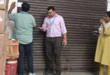 Photo of इंदौर में आधी रात ‘ऑपरेशन क्लीन’, कलेक्टर के आदेश पर 10 फैक्ट्रियों पर जड़े ताले