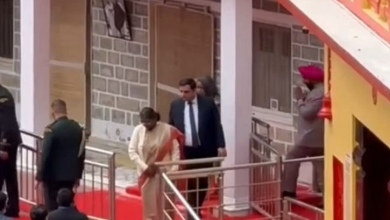Photo of राष्ट्रपति द्रौपदी मुर्मू ने कैंची धाम में बिताया आधा घंटा