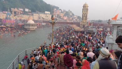 Photo of हरिद्वार में उमड़ा आस्था का सैलाब, हरकी पैड़ी पर श्रद्धालुओं ने लगाई पावन डुबकी