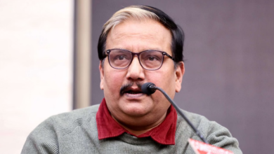 Photo of आचार संहिता के बावजूद पैसे बांट रही सरकार