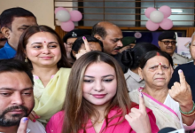 Photo of बिहार चुनाव: मतदान के पहले चरण में नेताओं का उत्साह चरम पर, दिग्गजों ने डाला वोट