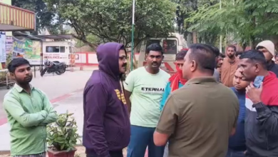 Photo of बिहार चुनाव ड्यूटी पर तैनात कर्नाटक पुलिस के जवान की हार्ट अटैक से मौत