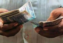 Photo of मुंबई की अदालत का क्लर्क 15 लाख की रिश्वत लेते गिरफ्तार