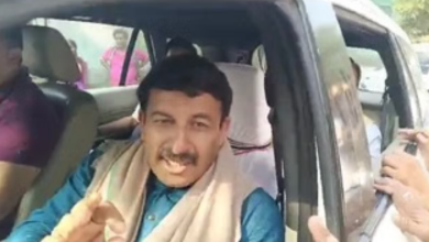 Photo of मनोज तिवारी के रोड शो के दौरान बवाल