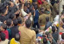 Photo of  यूपी: बांके बिहारी मंदिर में धीरेंद्र शास्त्री के दर्शन के दौरान विवाद