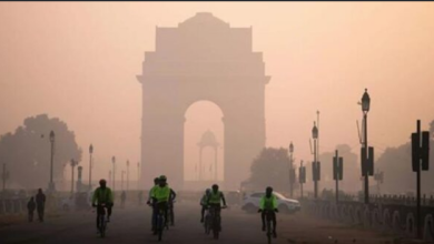 Photo of दिल्ली की हवा फिर ज़हरीली: कई इलाकों में AQI गंभीर श्रेणी में