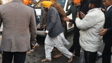 Photo of शहीदी दिवस पर नगर कीर्तन: श्रीनगर में गुरुद्वारा छठी पातशाही पहुंचे भगवंत मान और केजरीवाल