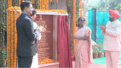 Photo of  देहरादून पहुंचीं द्रौपदी मुर्मू, राष्ट्रपति निकेतन में फुट ओवर ब्रिज का किया उद्धाटन