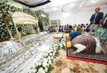 Photo of सीएम मान और केजरीवाल गुरुद्वारा बाबा बुड्ढा दल छावनी में हुए नतमस्तक