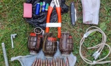 Photo of बारामुला में आतंकी ठिकाना ध्वस्त: IED और कारतूस बरामद