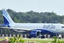 Photo of मुंबई जा रहे इंडिगो के विमान में बिगड़ी बच्चे की तबीयत