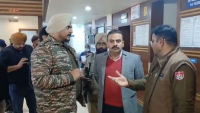 Photo of लुधियाना: निजी अस्पताल की मोर्चरी से महिला का शव गायब, गुस्साए परिजन धरने पर बैठे