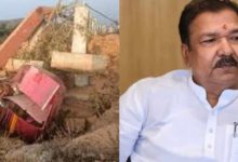 Photo of रोहतास में रोपवे हादसा, दो इंजीनियर निलंबित