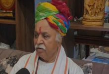 Photo of हिंदुओं की एकजुटता का आह्वान करते हुए बोले प्रवीण तोगड़िया- हिंदू घटा तो हिंदू कटा