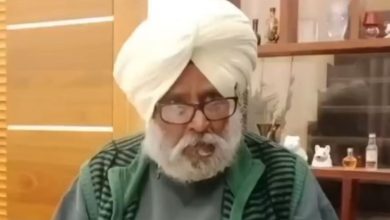 Photo of मोगा में रिटायर्ड क्लर्क से साइबर ठगी: कस्टम अधिकारी बनकर ऐंठे 42 लाख रुपये