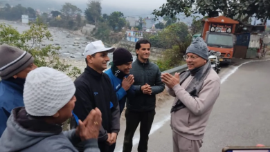 Photo of उत्तराखंड: सीएम धामी सुबह की वॉक पर सूर्यकुंड में सरयू के किए दर्शन