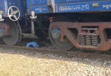 Photo of रोमांस करते ही कपल पर टूटा कहर, एक सेकंड में मौत के मुंह में पहुंचते-पहुंचते बचे दोनों