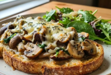 Photo of ब्रेकफास्ट के लिए मिनटों में तैयार करें प्रोटीन से भरपूर मशरूम टोस्ट