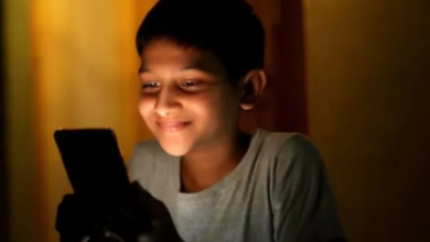 Photo of क्या आपका बच्चा भी बन गया है स्क्रीन जॉम्बी? तो ये 8 ऑफलाइन एक्टिविटीज लौटा देंगी उनका बचपन