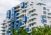 Photo of पत्नी के लौटते ही प्रेमिका 10वीं मंजिल से लटकी, आशिक के घर हुआ खतरनाक फिल्मी ड्रामा