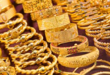 Photo of सोने में हल्की गिरावट तो चांदी की चमक हुई तेज