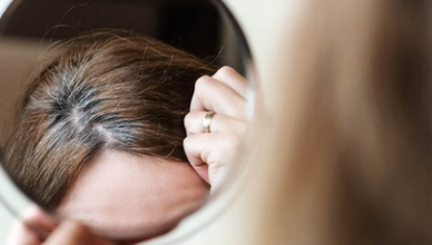 Photo of सफेद बाल होंगे एकदम से गायब, अगर इस्तेमाल कर लिया ये एक घरेलू नुस्खा