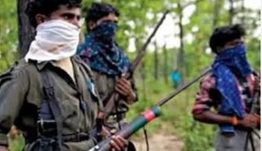 Photo of 77 लाख के इनामी कबीर समेत 10 नक्सलियों ने MP में किया सरेंडर