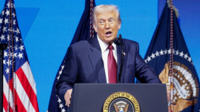 Photo of ट्रंप ने पांच और देशों पर लगाया यात्रा प्रतिबंध