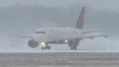 Photo of अमेरिका में आफत बना बर्फीला तूफान