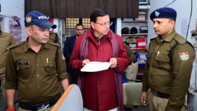 Photo of औचक निरीक्षण: अचानक डालनवाला थाने पहुंचे सीएम, थाने में गंदगी पर कार्रवाई
