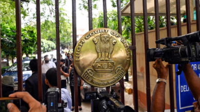 Photo of पिटबुल हमले पर हाईकोर्ट सख्त, केंद्र और दिल्ली सरकार को नोटिस