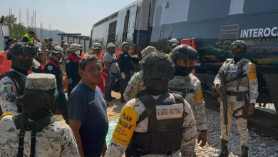 Photo of मेक्सिको में बड़ा हादसा, पटरी से उतरी ट्रेन