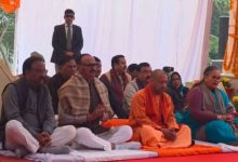 Photo of सीएम योगी ने गांधी जी की प्रतिमा पर अर्पित की पुष्पांजलि