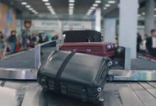 Photo of क्या आप भी एयरपोर्ट पर भूल गए हैं बैग? तो यहां जानिए लावारिस सूटकेस के साथ क्या करते हैं एयरपोर्ट वाले