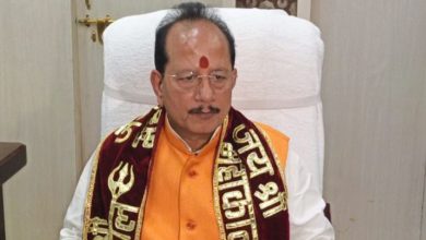 Photo of डिप्टी सीएम विजय कुमार ने आमस सीओ को मौके पर किया निलंबित