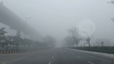 Photo of  दिल्ली-NCR में ठंड और प्रदूषण का सितम, ग्रेटर नोएडा में छाया घना कोहरा