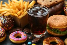 Photo of बच्चे ने पड़ोसी का चुराया खाना, खाते ही उतर गया चोरी का भूत