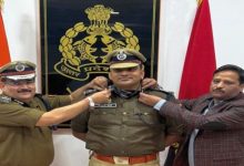 Photo of एसएसपी अनुराग आर्य को मिली प्रोन्नति, एडीजी और डीआईजी ने लगाए स्टार