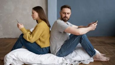 Photo of अगर आपके रिलेशनशिप में भी नजर आ रहे हैं ऐसे 5 संकेत, तो समझ जाएं अकेले आप ही ढो रहे हैं रिश्ते का बोझ