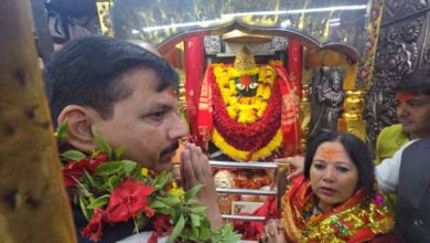 Photo of  सांसद संजय सिंह ने किए मां विंध्यवासिनी के दर्शन, पदयात्रा की करेंगे शुरुआत