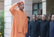 Photo of लखनऊ में सीएम योगी ने फहराया तिरंगा, धूमधाम से मनाया जा रहा 77वां गणतंत्र दिवस