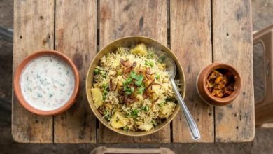 Photo of इस रेसिपी से बनाएं ढाबा स्टाइल आलू-मटर पुलाव