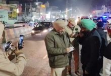 Photo of जालंधर में फायरिंग: एक्टिवा सवारों ने प्रॉपर्टी डीलर की कार पर चलाई गोलियां