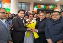 Photo of हांसी के पहले उपायुक्त डॉ. राहुल नरवाल ने संभाला कार्यभार, हुआ भव्य स्वागत