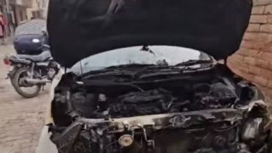Photo of हिसार के शिव नगर में कार में जोरदार धमाका, गली में खड़े वाहन में लगी आग