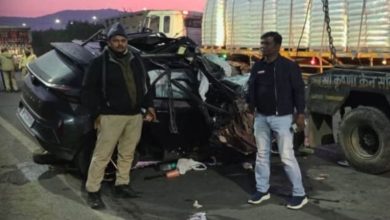Photo of  इंदौर के रालामंडल में भीषण हादसा, ट्रक से टकराई कार