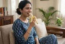 Photo of इंस्टेंट एनर्जी ही नहीं, हैप्पी मूड और हेल्दी स्किन के लिए भी जरूर खाएं केला