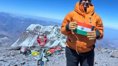 Photo of उदयपुर की मनस्वी ने रचा इतिहास, माइनस 30 डिग्री की ठंड में 23,000 फीट पर तिरंगा फहराया