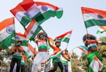 Photo of जम्मू मौलाना आजाद स्टेडियम में गणतंत्र दिवस समारोह, उपराज्यपाल मनोज सिन्हा ने फहराया तिरंगा