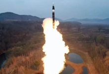 Photo of दक्षिण कोरियाई राष्ट्रपति की चीन यात्रा से पहले उत्तर कोरिया ने दागीं बैलिस्टिक मिसाइलें